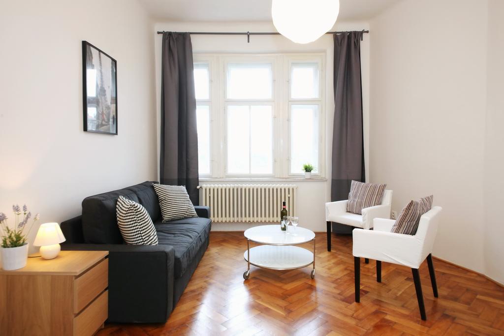Apartments With 2 Bathrooms- 5 Minutes From Old Town - 102 M2 Praha Eksteriør bilde