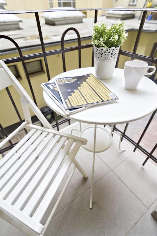 Apartments With 2 Bathrooms- 5 Minutes From Old Town - 102 M2 Praha Eksteriør bilde