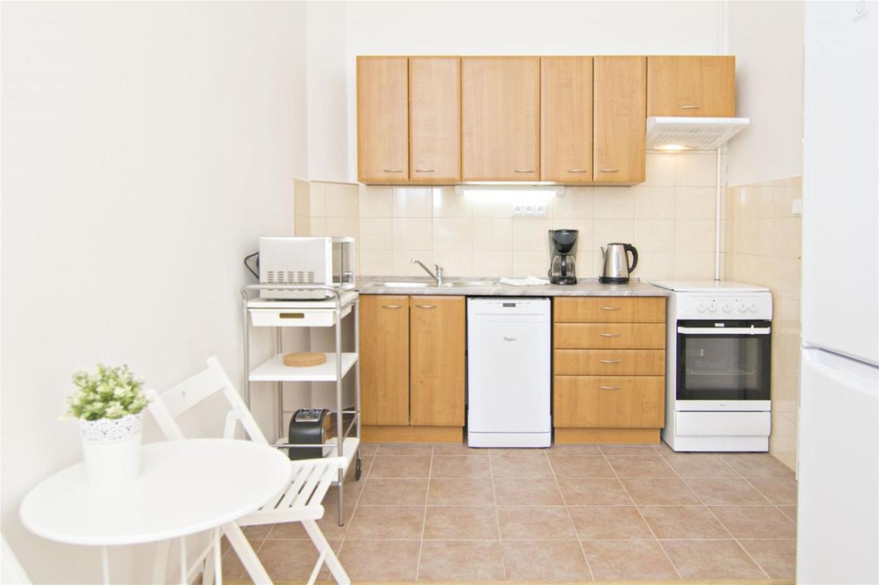 Apartments With 2 Bathrooms- 5 Minutes From Old Town - 102 M2 Praha Eksteriør bilde