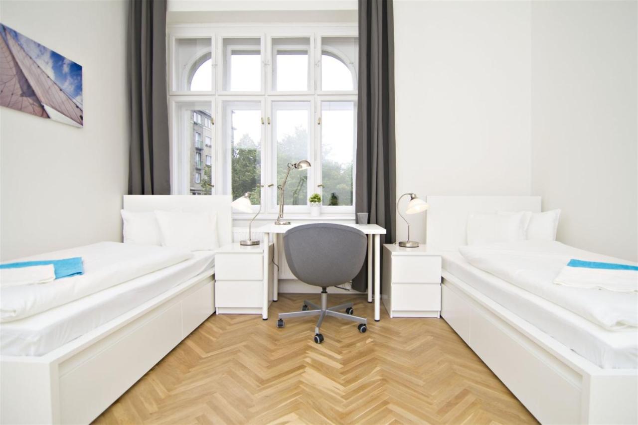 Apartments With 2 Bathrooms- 5 Minutes From Old Town - 102 M2 Praha Eksteriør bilde