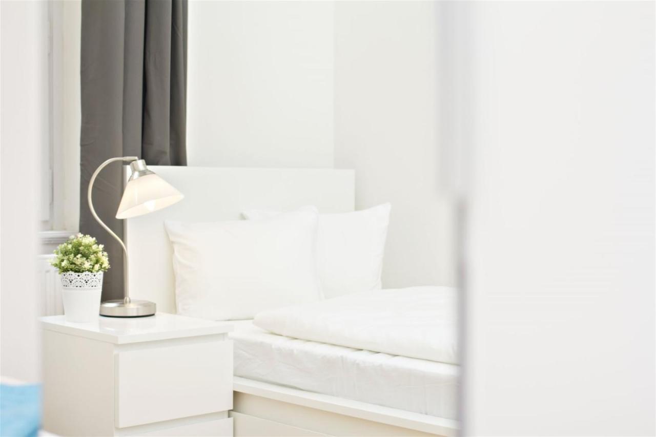 Apartments With 2 Bathrooms- 5 Minutes From Old Town - 102 M2 Praha Eksteriør bilde